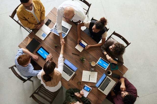 AI and Small Business Productivity: How Rapid Technological Advancement is Affecting Operations