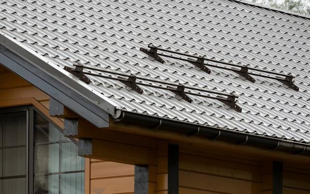 How to Catch Roof Trouble Before It Gets Serious