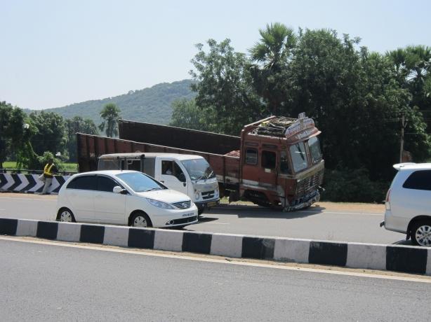 What to Expect from a Truck Accident Lawyer Serving Charlotte