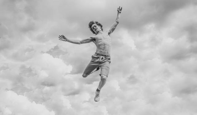 5 Easy Ways to Boost Your Energy Levels During a Busy Day