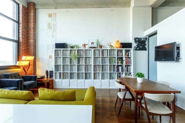 How to Set Up Vinyl Record Storage After Buying a New Home