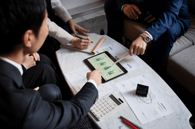 Understanding Investment Management and Financial Therapy: What’s Best for You?