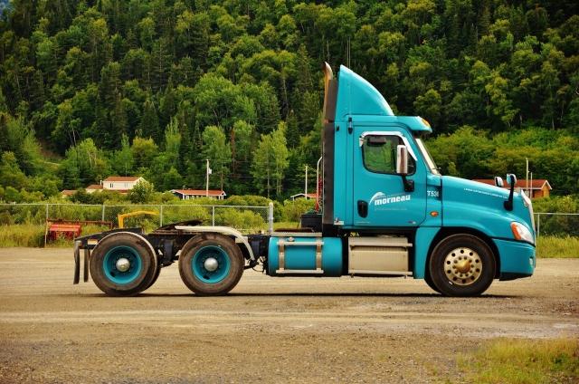 Who’s Really to Blame? Unraveling Truck Accident Liability with a Lawyer’s Insight