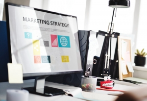 In-House vs. Outsource Marketing In-House vs. Outsource Marketing
