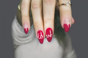 5 Tips for Healthy Nails: Expert Advice for Strong and Beautiful Nails